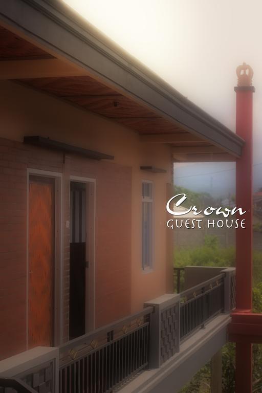 Crown Guest House Ambarawa Exterior photo